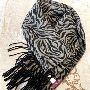 Scarf Gray Black Animal Print